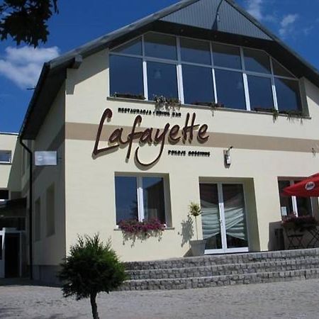 Restauracja Lafayette Pokoje Goscinne Zelow Ngoại thất bức ảnh